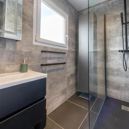 06az - With Terrace - 10min From Palais Apartamento *